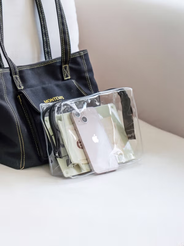 Neceser transparente negro imagen 3