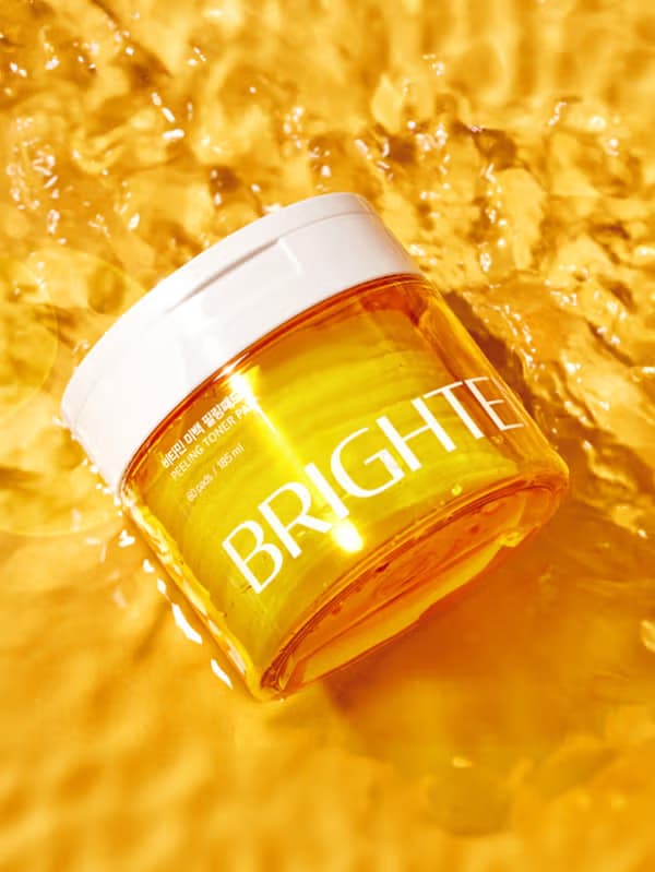 Pads peeling blanqueadores vitamina 185 ml / 60 uds de Daiso